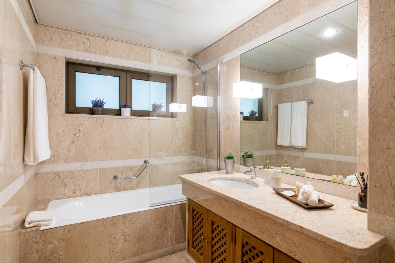 Suite 106 - Two Bedroom Apartment فونشال المظهر الخارجي الصورة